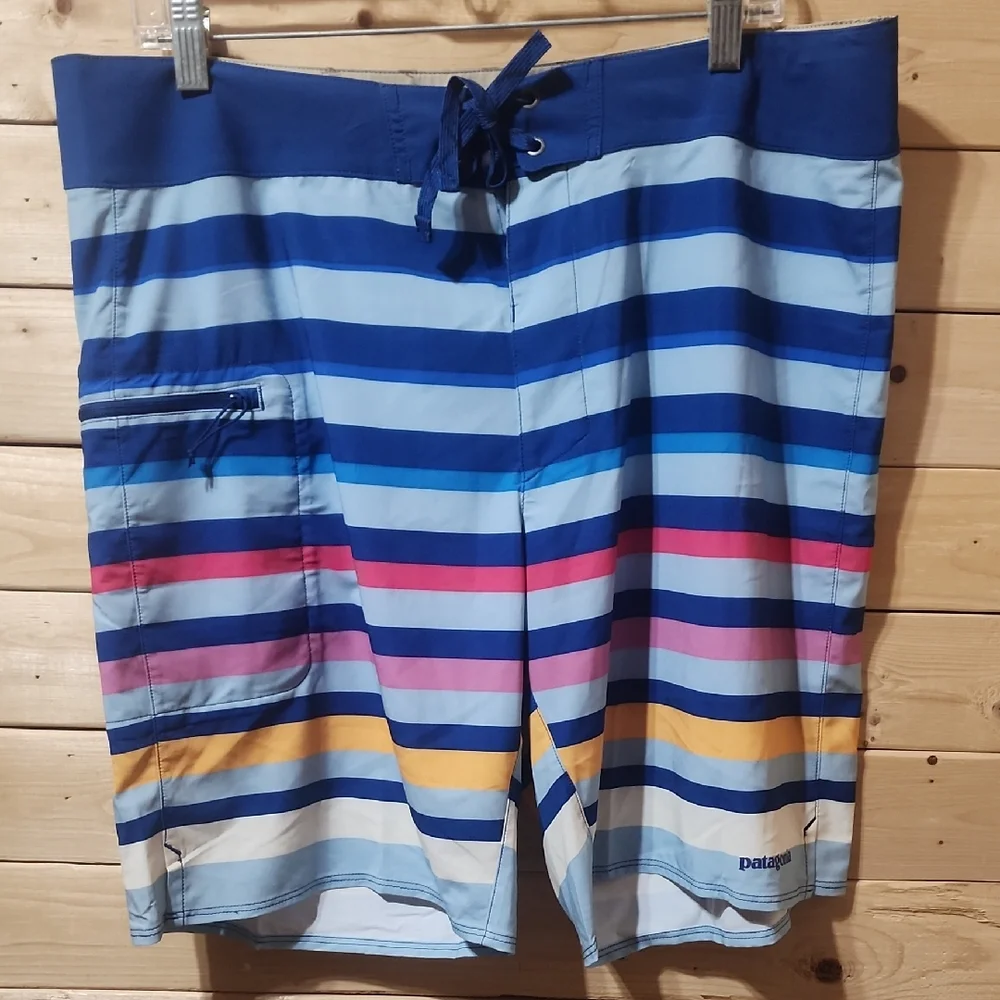 Patagonia Stretch Planning Board Shorts Size 36 NWOT Mens No Liner :)